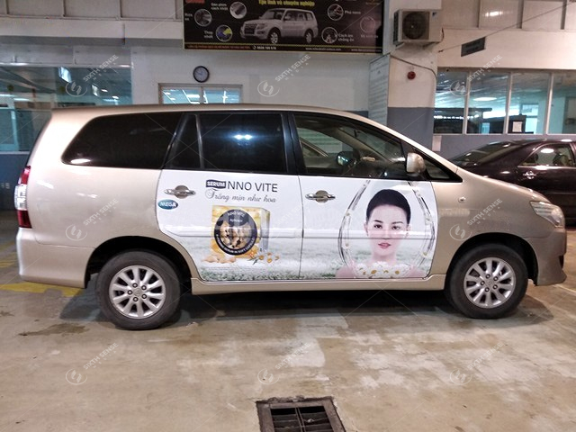 Quảng cáo trên ô tô cá nhân sân bay Tân Sơn Nhất TP HCM - Mega We Care