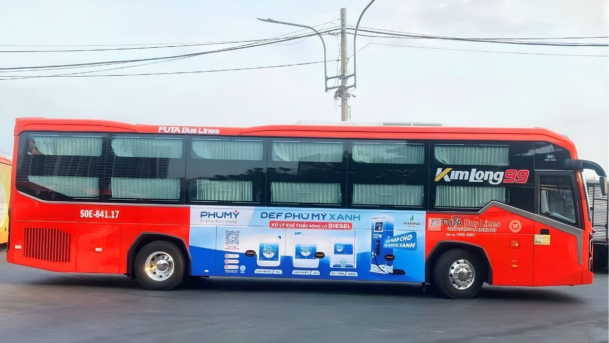 Phú Mỹ Xanh tăng độ phủ thương hiệu nhờ quảng cáo trên các tuyến xe khách đường dài. (Nguồn: Dự án SSM)