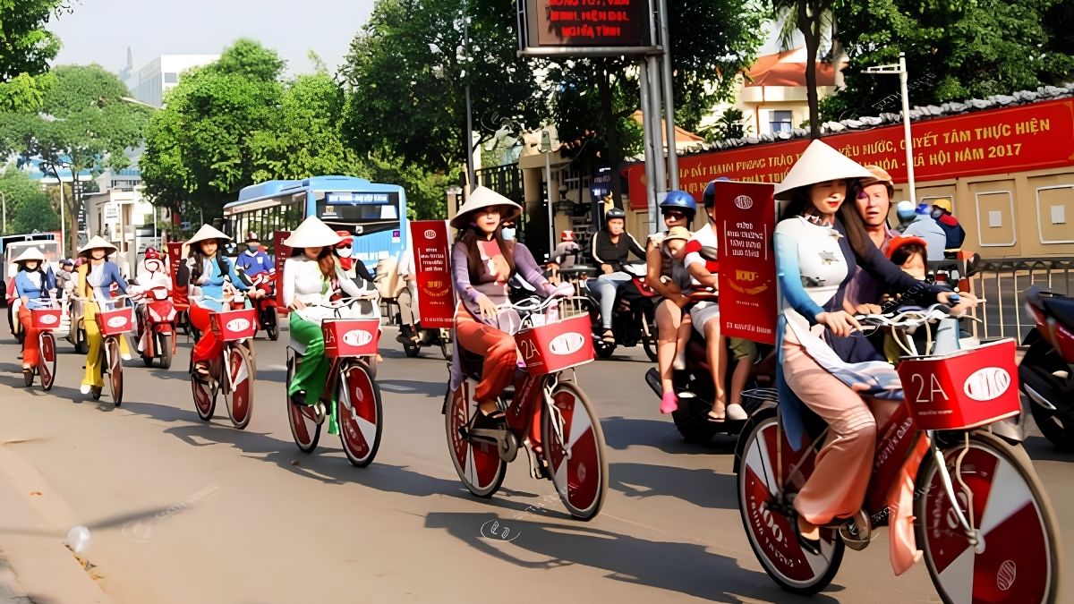Roadshow Ngân Hàng Là Gì? Hình Thức, Báo Giá Và Quy Trình Tổ Chức 4 Roadshow giúp ngân hàng tiếp cận khách hàng mục tiêu tại khu vực đông người (Nguồn: SSM)