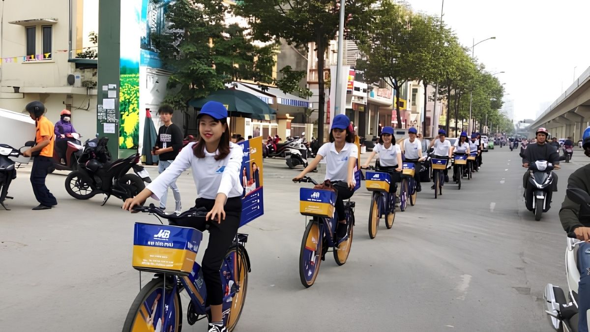 Roadshow Ngân Hàng Là Gì? Hình Thức, Báo Giá Và Quy Trình Tổ Chức 9 Roadshow tạo hiệu ứng truyền thông khi ngân hàng khai trương chi nhánh mới (Nguồn: SSM)
