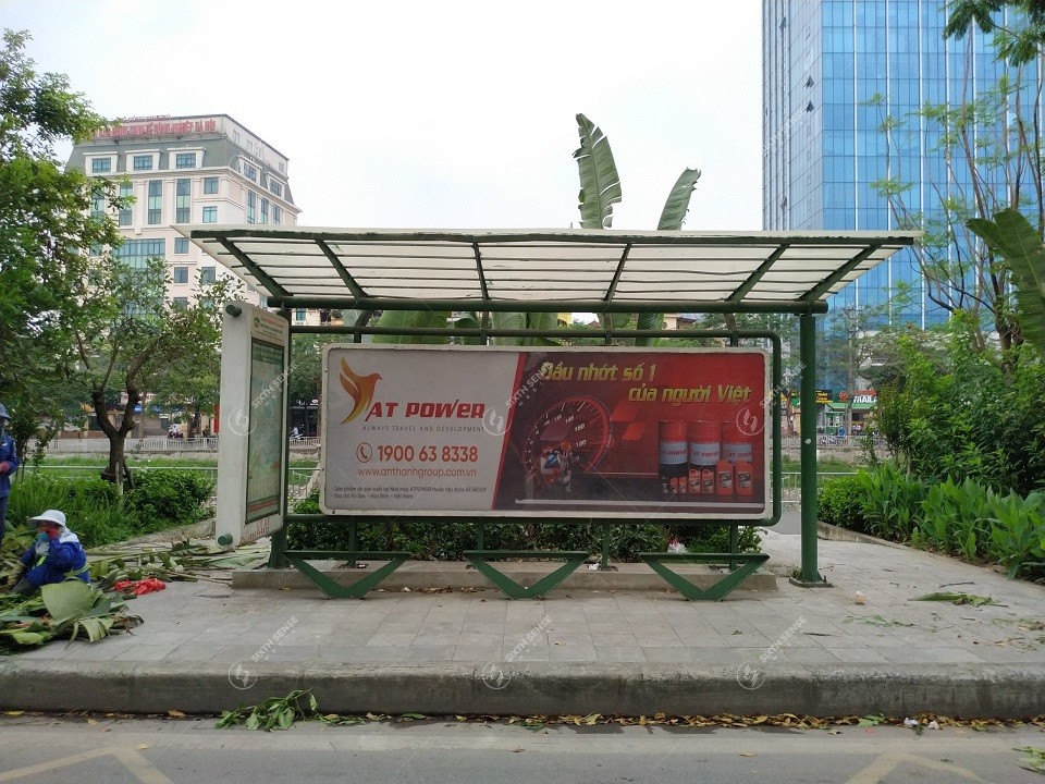 quảng cáo tại trạm xe bus Hà Nội