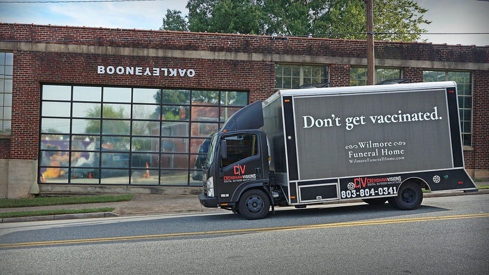 Thực hư về quảng cáo nhà tang lễ trên xe tải cực sốc tại Mỹ