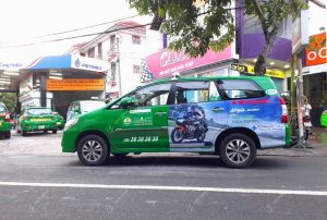 quảng cáo trên xe taxi ở Bình Thuận