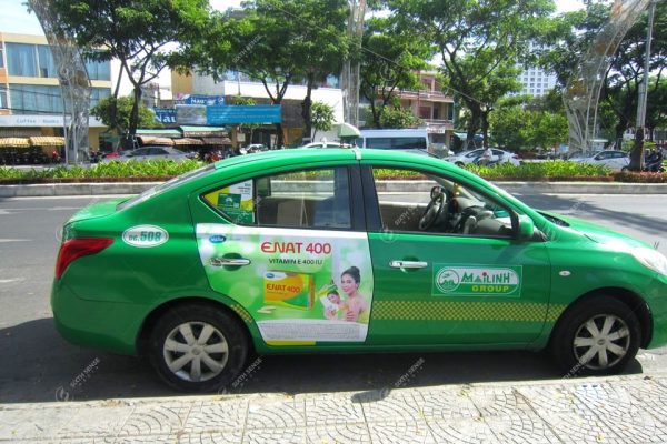 quảng cáo trên xe taxi ở ninh thuận