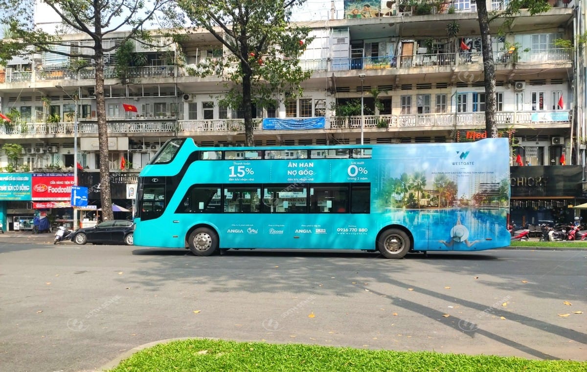 Roadshow xe bus 2 tầng tại TPHCM cho dự án West Gate Bình Chánh