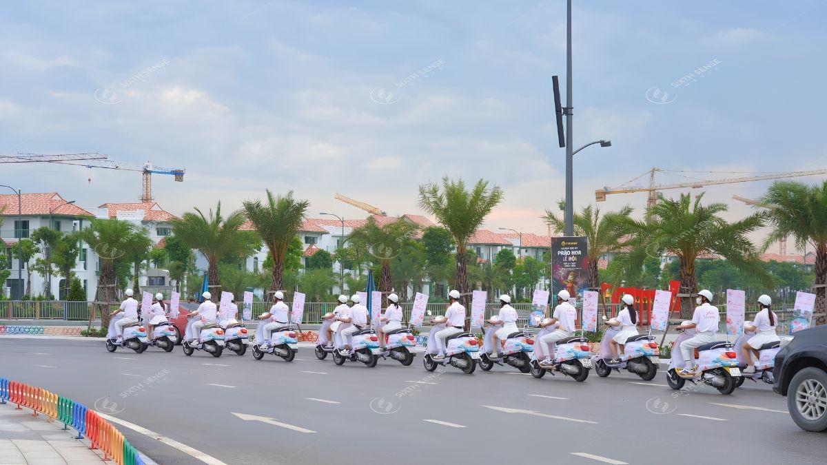 Roadshow Là Gì? Các Hình Thức & Quy Trình Tổ Chức Roadshow 2026 12 Roadshow giúp thương hiệu tăng nhận diện, mở rộng độ phủ và tạo tương tác trực tiếp với khách hàng qua nhiều hình thức triển khai