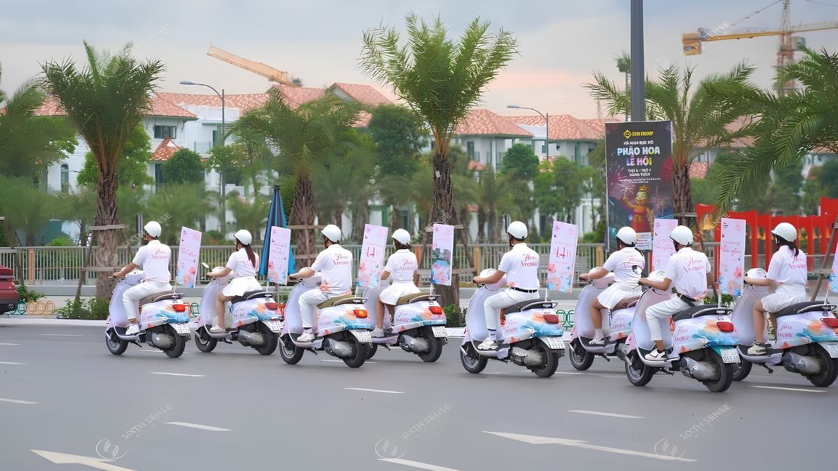 Roadshow Là Gì? Các Hình Thức & Quy Trình Tổ Chức Roadshow 2026 14 Quy trình tổ chức roadshow cần được chuẩn bị bài bản từ lên ý tưởng, lựa chọn hình thức đến triển khai và nghiệm thu