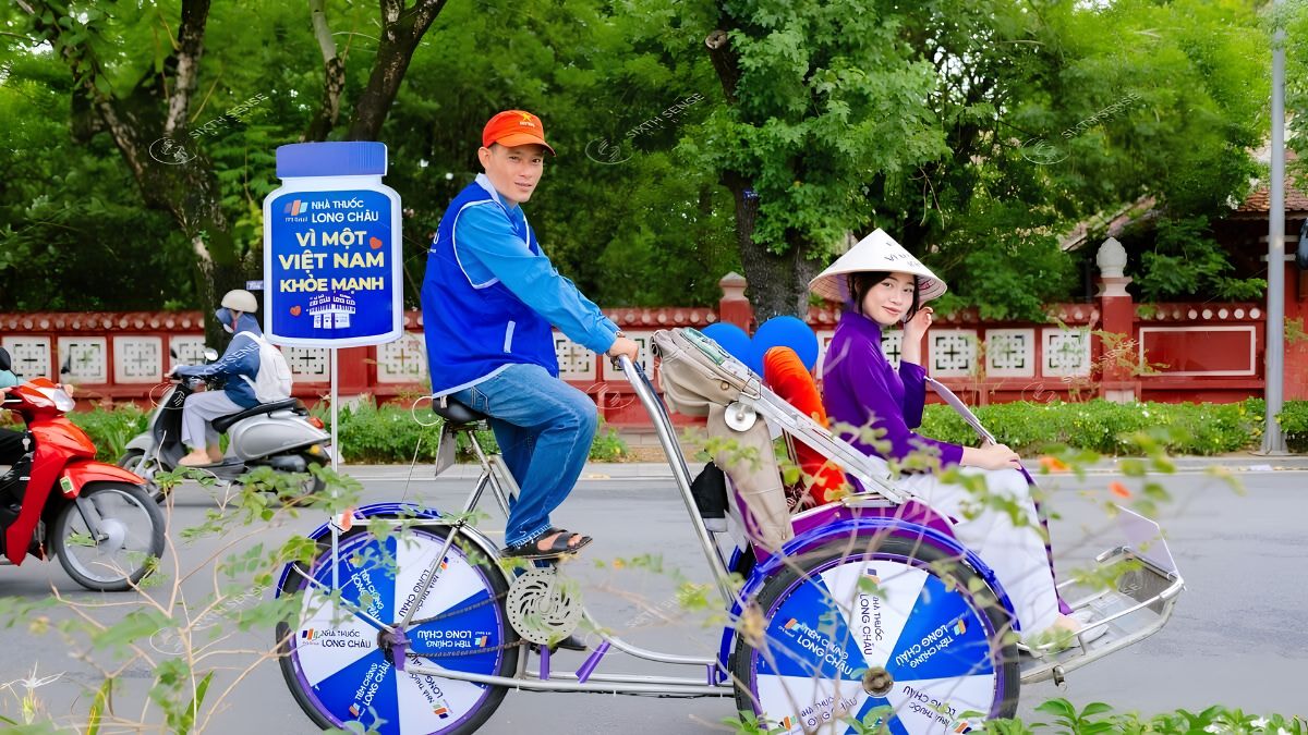 Roadshow Là Gì? Các Hình Thức & Quy Trình Tổ Chức Roadshow 2026 24 CTA kết hợp QR Code, landing page hoặc mã ưu đãi giúp doanh nghiệp theo dõi tương tác và đo lường hiệu quả roadshow