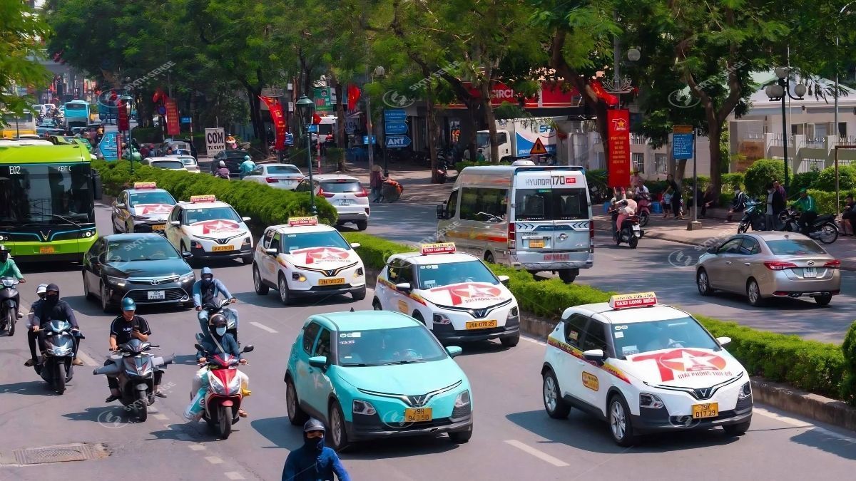 Doanh nghiệp có thể kết hợp nhiều hãng taxi để mở rộng độ phủ quảng cáo tại Hà Nội. (Nguồn: Dự án SSM)