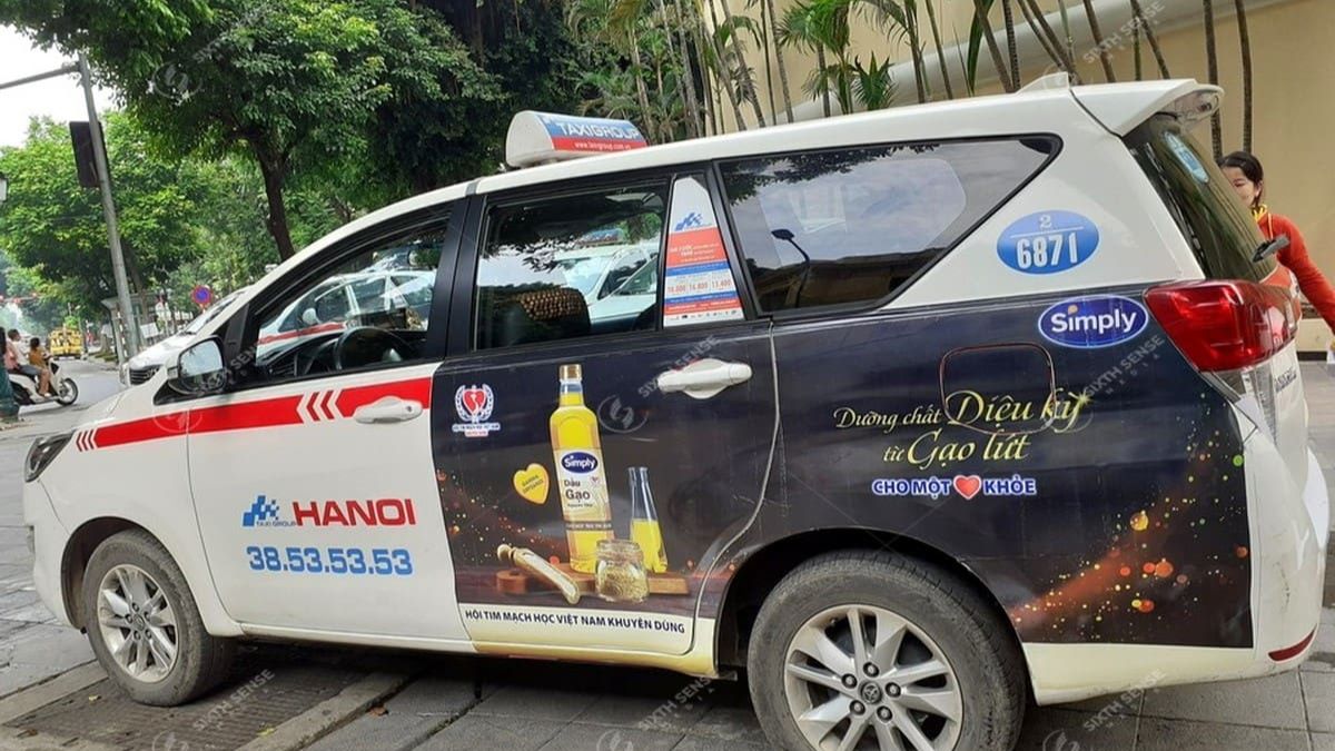 Dầu Gạo Simply tăng khả năng nhận diện thương hiệu qua quảng cáo trên Taxi Group. (Nguồn: Dự án SSM)